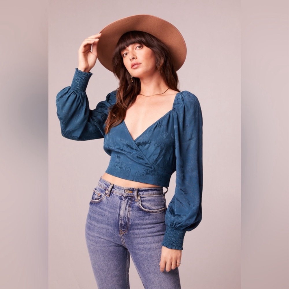 Band Of The Free Blue Satin Floral Cropped Top NWT